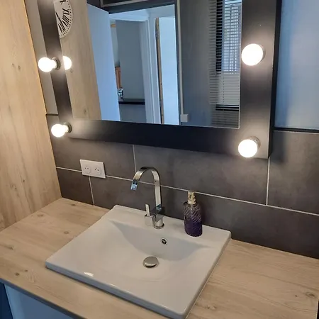 Apartment Mare Nustrum, T3 A 350m Plage, Wifi, Piscine, Tennis